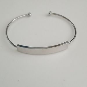 SALE! Silvertone bar bracelet/cuff NWOT